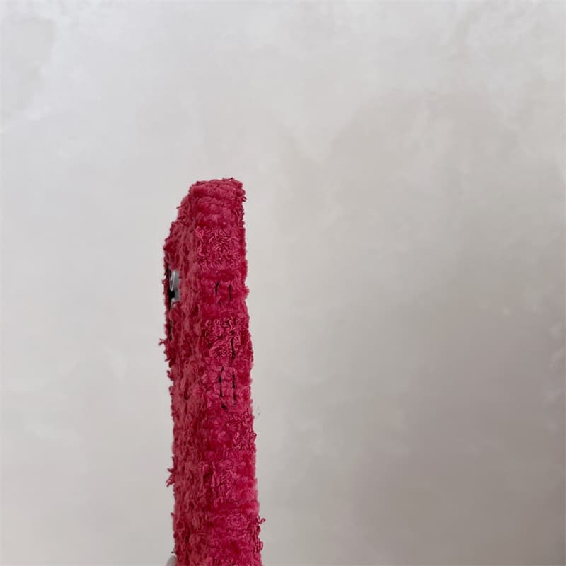 Capa de Telefone Felpuda Verme - Apple Iphone 15 Pro Max avaliação e preço